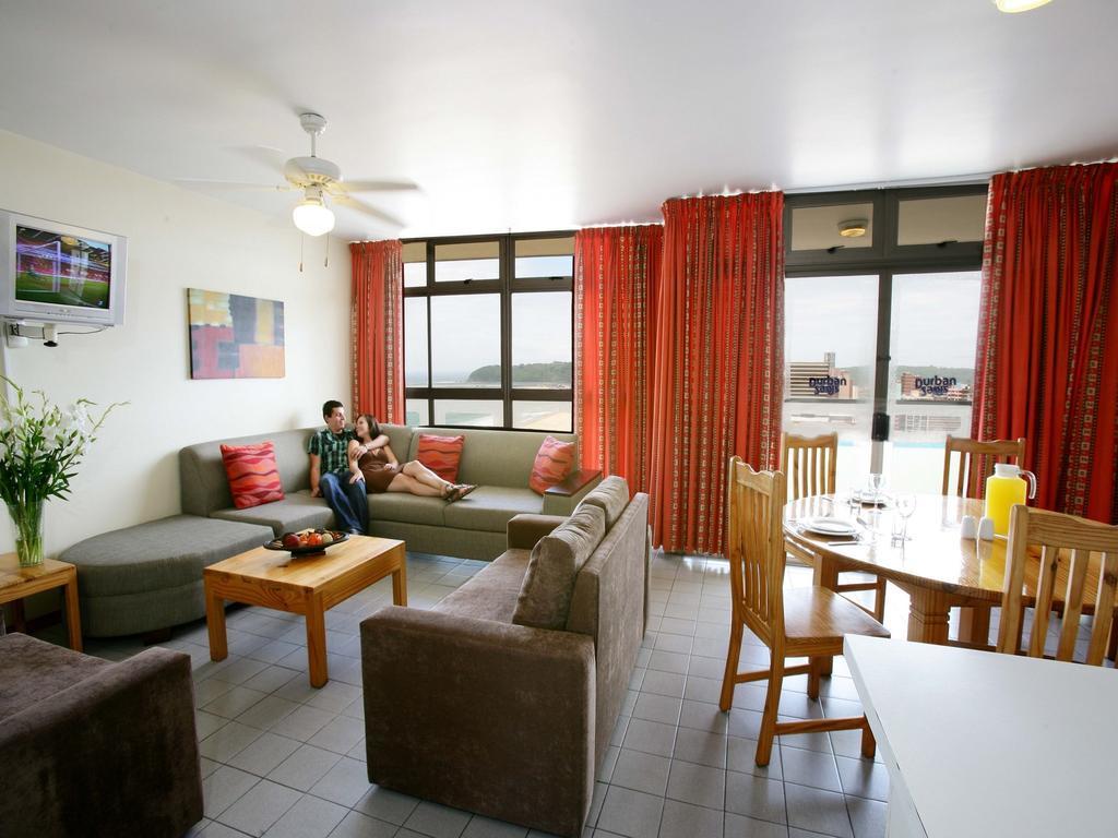 10 South / Durban Sands Екстер'єр фото